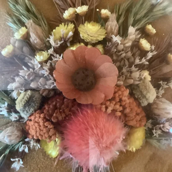 Vintage Oval Dried Flower Convex Wall Art Belgium - Picture 5 of 7